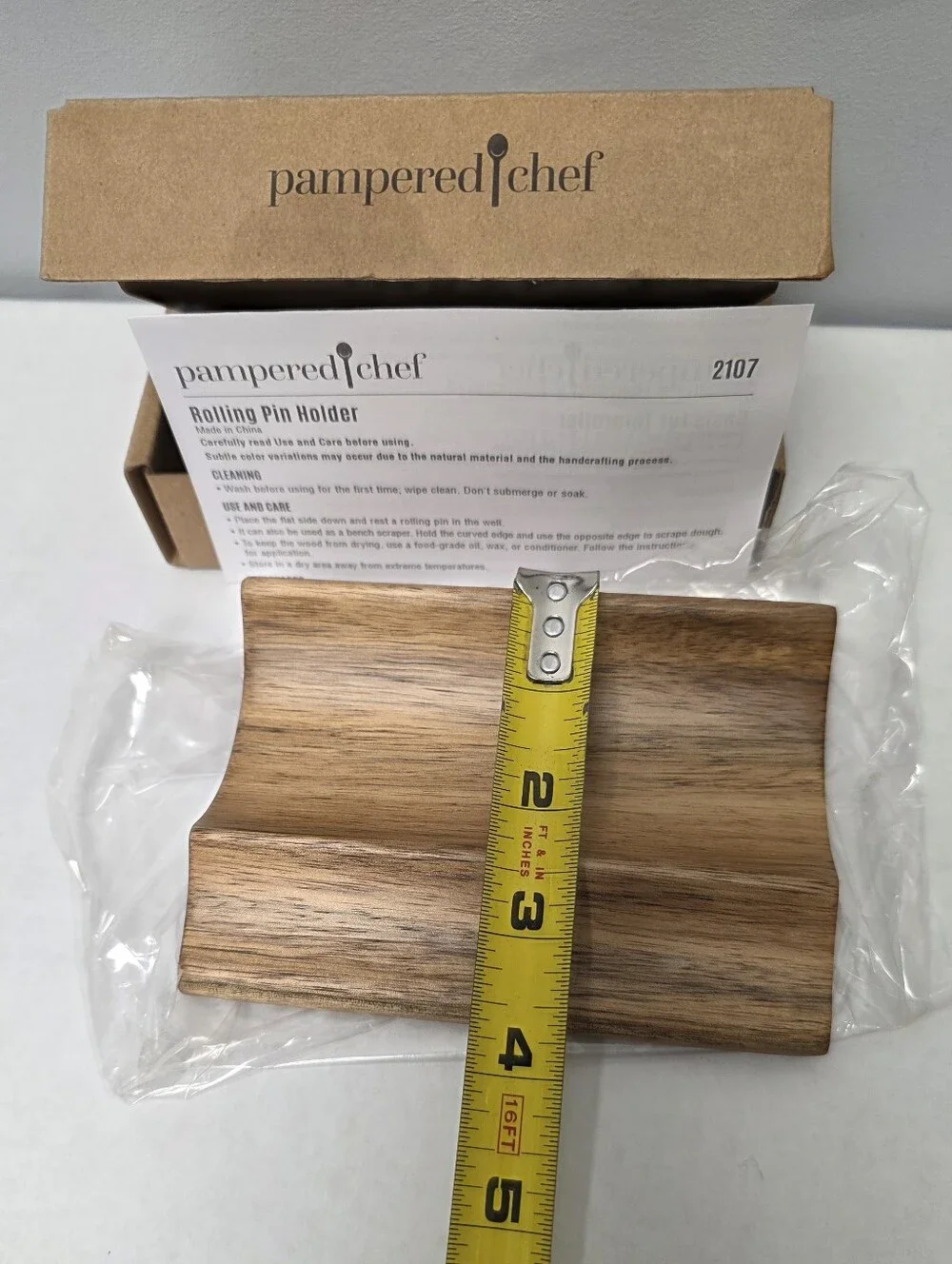 PAMPERED CHEF Wooden Rolling Pin Holder for Marble Rolling Pin New In Box #2107